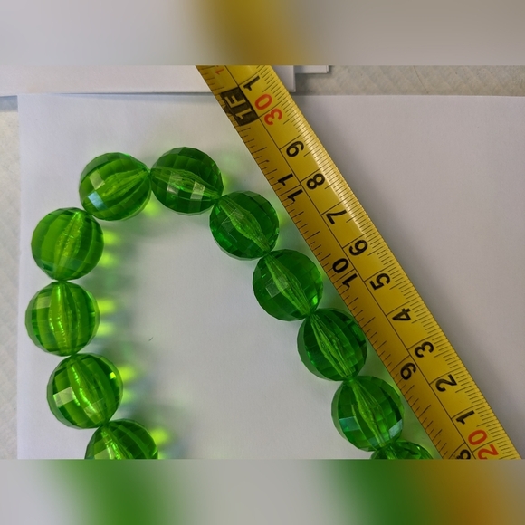 NOS NWT FIFTH AVE. GORGEOUS GREEN FACETED NECKLACE - Picture 9 of 12